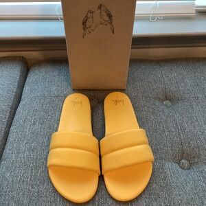 beek Yellow Women's Sandals